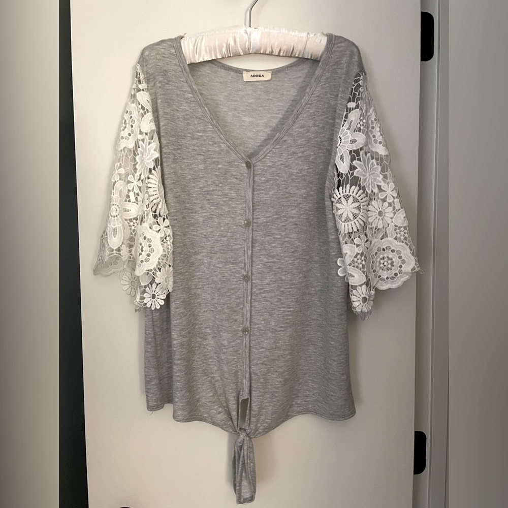 ADORA lace sleeved top